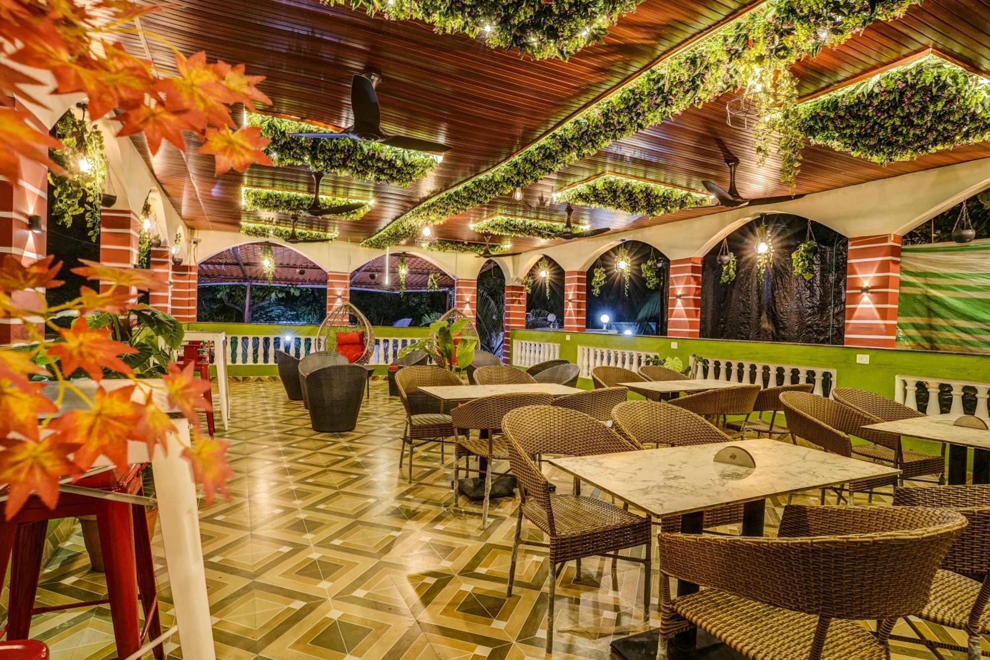 Collection O Palm Springs Beach Resort Mumbai Exterior photo