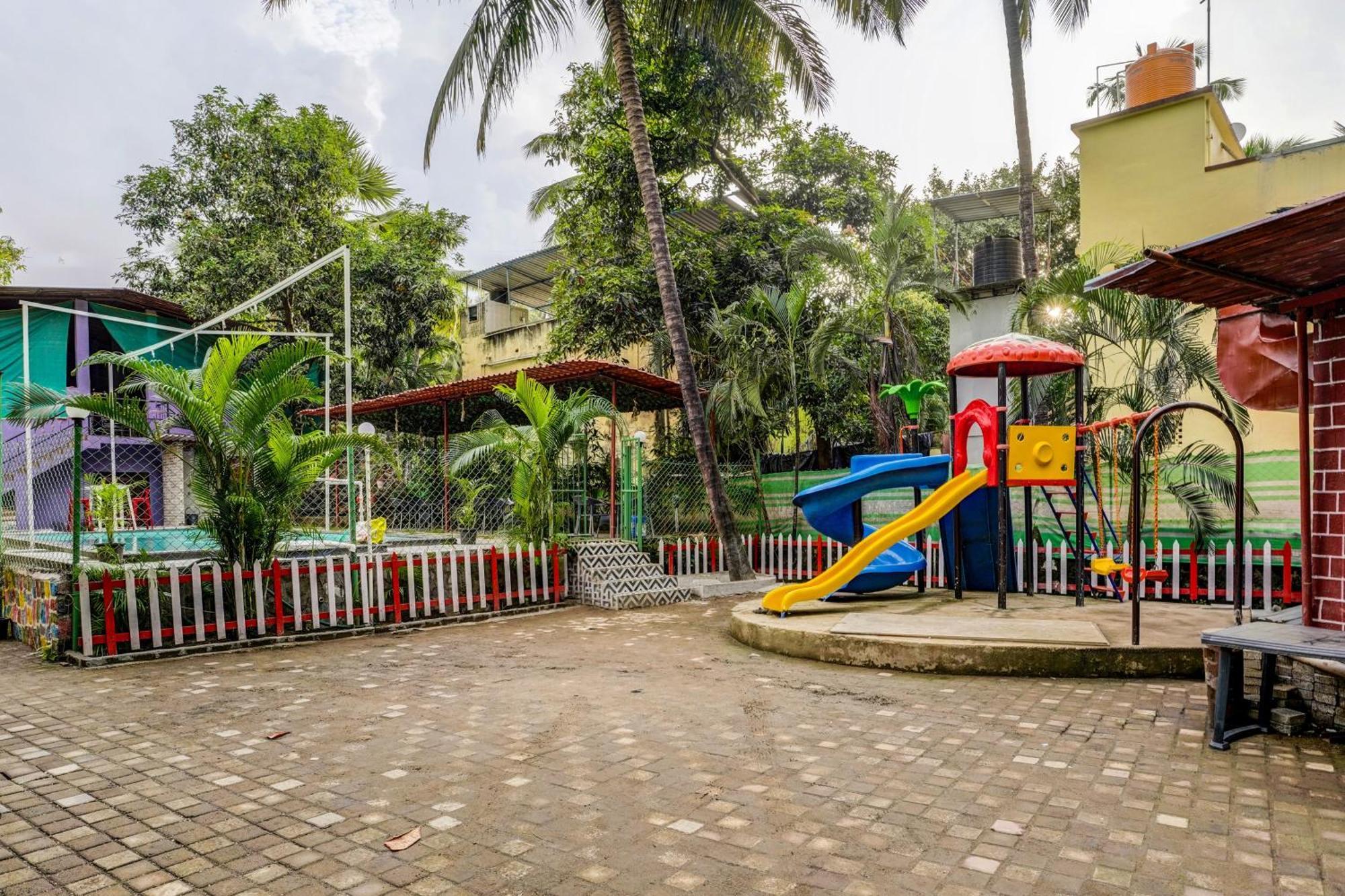Collection O Palm Springs Beach Resort Mumbai Exterior photo